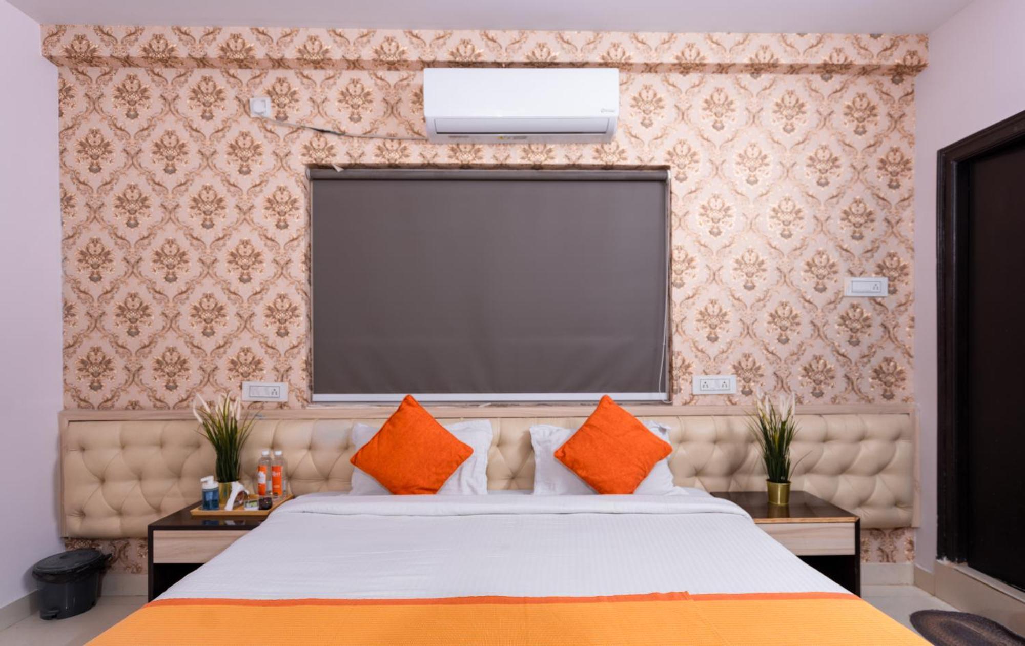 Iris At Nest Hotel Hyderabad Exterior photo