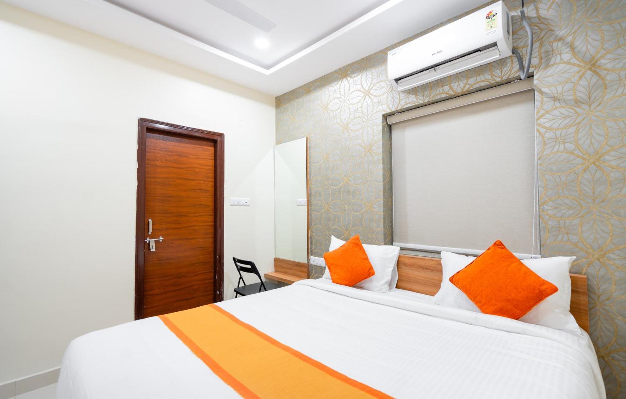 Iris At Nest Hotel Hyderabad Exterior photo