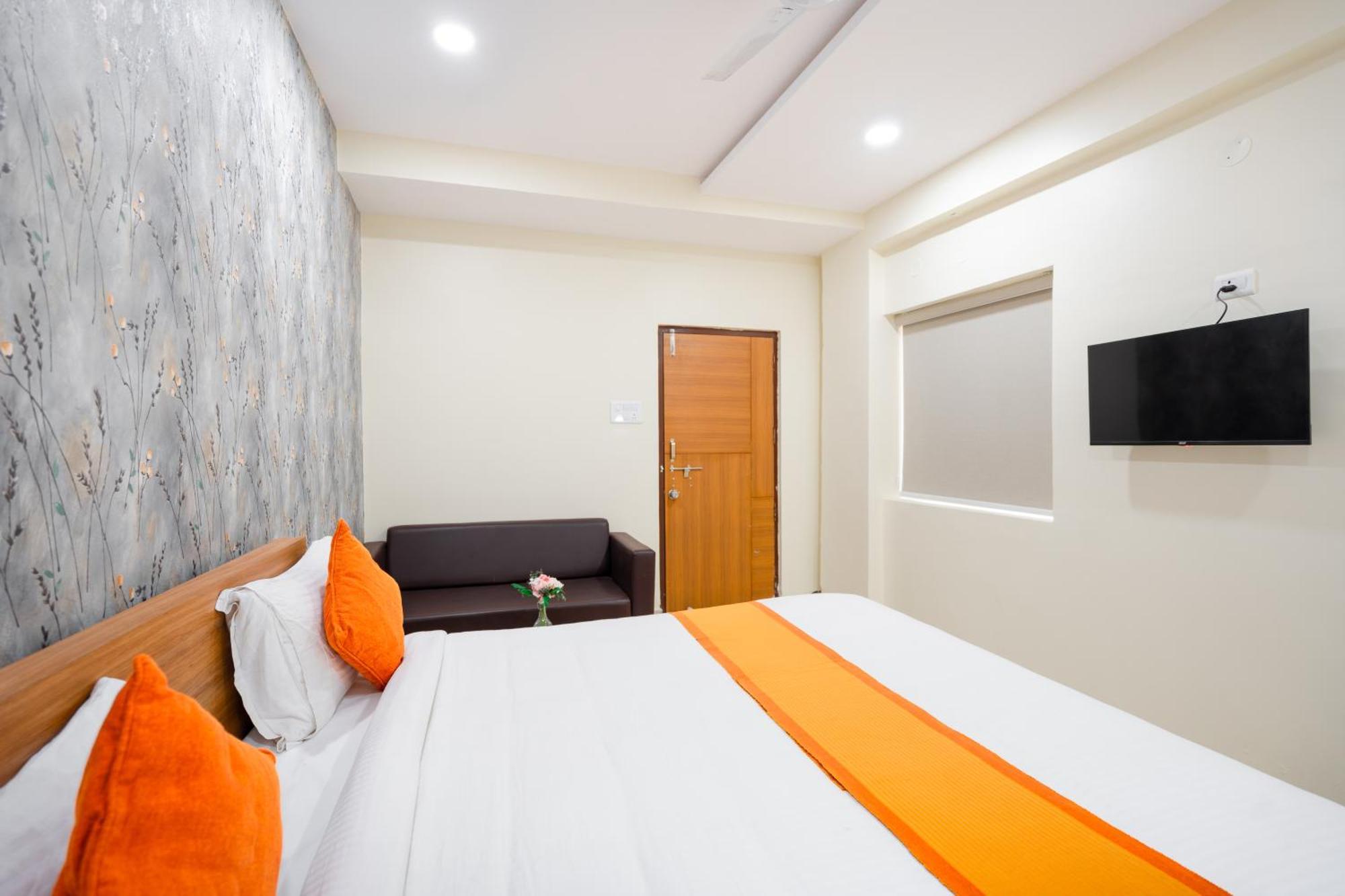 Iris At Nest Hotel Hyderabad Exterior photo